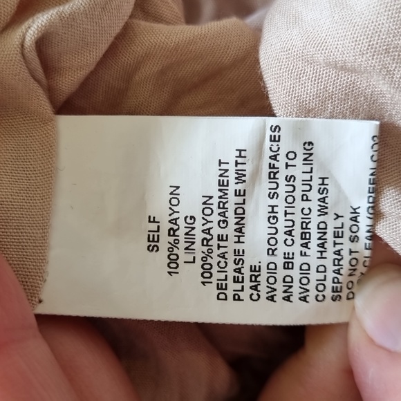 💥 3 for $20 Sndys everyday, cream long pants playsuit, adjustable straps,size M - Picture 7 of 8